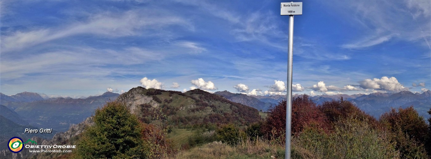 40 Vista panoramica in vetta al Monte Foldone (1499 m) a nord verso Sornadello e....jpg